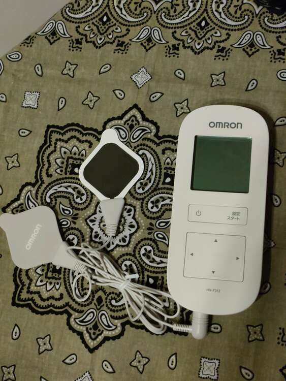 オムロン 温熱低周波治療器（コスメ・美容・健康器具）の商品画像 - 査定依頼日：2024年7月17日