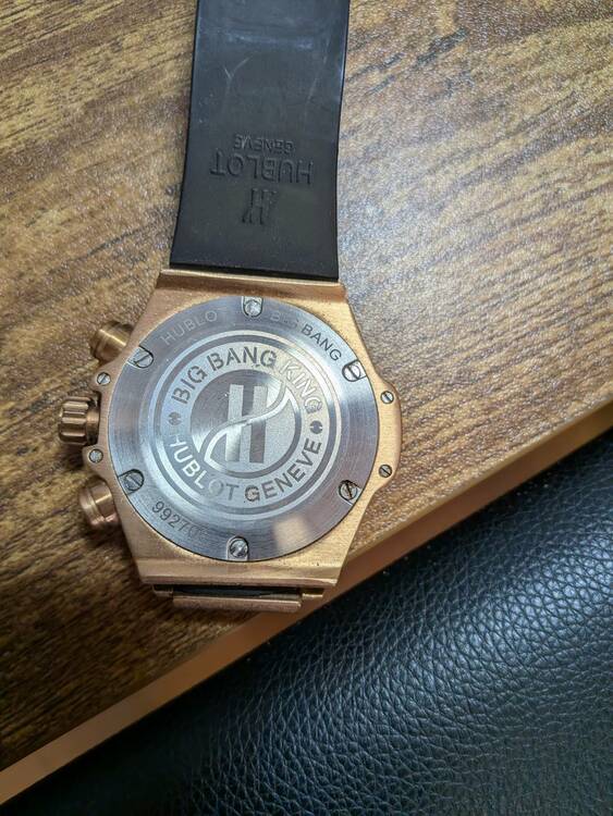ウブロ ビックバン 99270（高級時計）の商品画像 - 査定依頼日：2025年12月12日 - 最高査定価格：4,000,000円