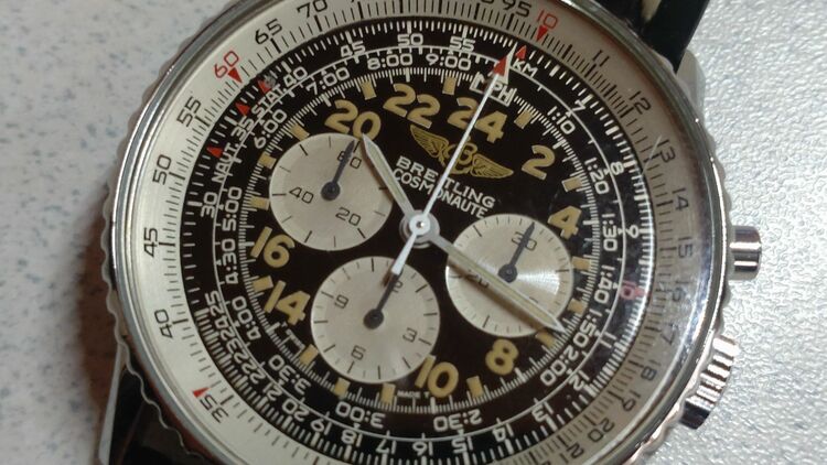 ブライトリング ナビタイマー A12019（高級時計）の商品画像 - 査定依頼日：2025年11月20日 - 最高査定価格：600,000円