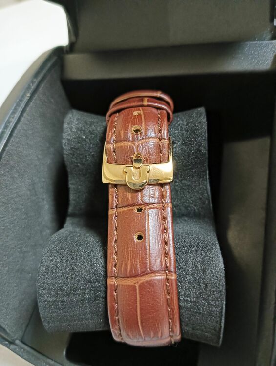 OMEGA　K18ピンクゴールド無垢ベゼル&尾錠　自動巻き（高級時計）の商品画像 - 査定依頼日：2025年10月28日 - 最高査定価格：150,000円