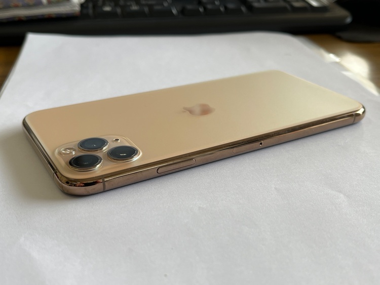 iPhone11 Pro Max 64GB SIMフリー（スマホ）の商品画像 - 査定依頼日：2026年4月25日 - 最高査定価格：26,000円