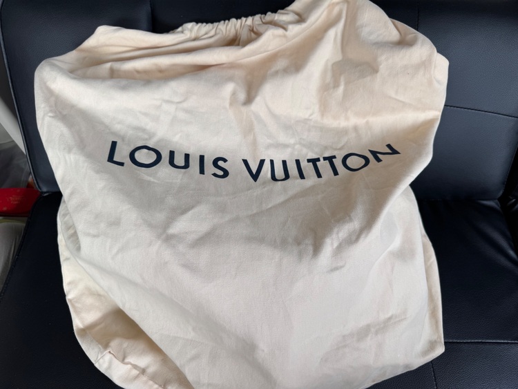 リュック M30230 モノグラムエクリプス タイガ （ブランドバッグ）の商品画像 - 査定依頼日：2025年7月4日 - 最高査定価格：180,000円