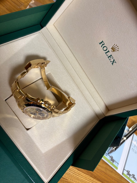 ロレックス デイトナ 126508 ゴールデン&ブライトぶらっ（高級時計）の商品画像 - 査定依頼日：2025年12月16日 - 最高査定価格：10,600,000円