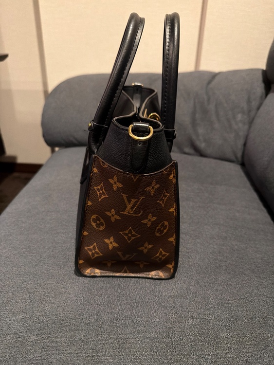 ルイヴィトン モノグラム （ブランドバッグ）の商品画像 - 査定依頼日：2025年12月15日 - 最高査定価格：240,000円