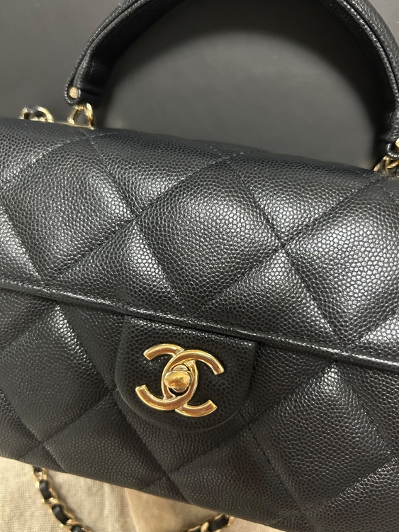 ココハンドル（CHANEL COCO HANDLE）マトラッセ（ブランドバッグ）の商品画像 - 査定依頼日：2026年7月8日 - 最高査定価格：750,000円