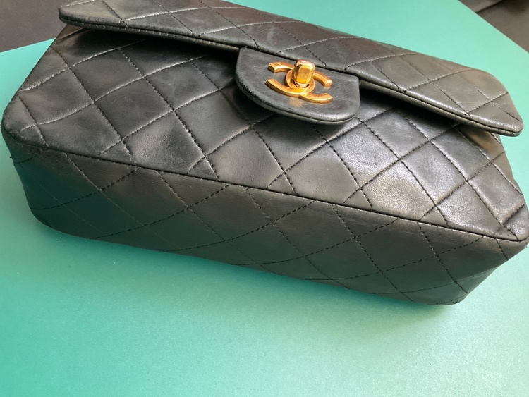 シャネル マトラッセ （ブランドバッグ）の商品画像 - 査定依頼日：2026年3月19日 - 最高査定価格：370,000円