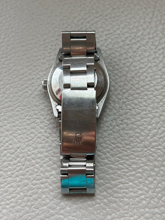 ロレックス パーペチュアル 6748（高級時計）の商品画像 - 査定依頼日：2024年8月28日 - 最高査定価格：480,000円