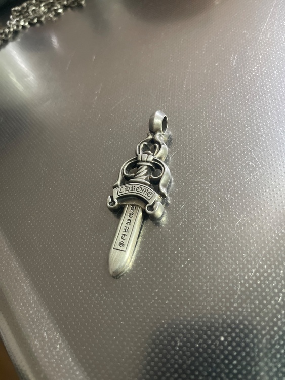 ダブルダガーペンダント（古着・ファッション）の商品画像 - 査定依頼日：2026年2月25日 - 最高査定価格：190,000円