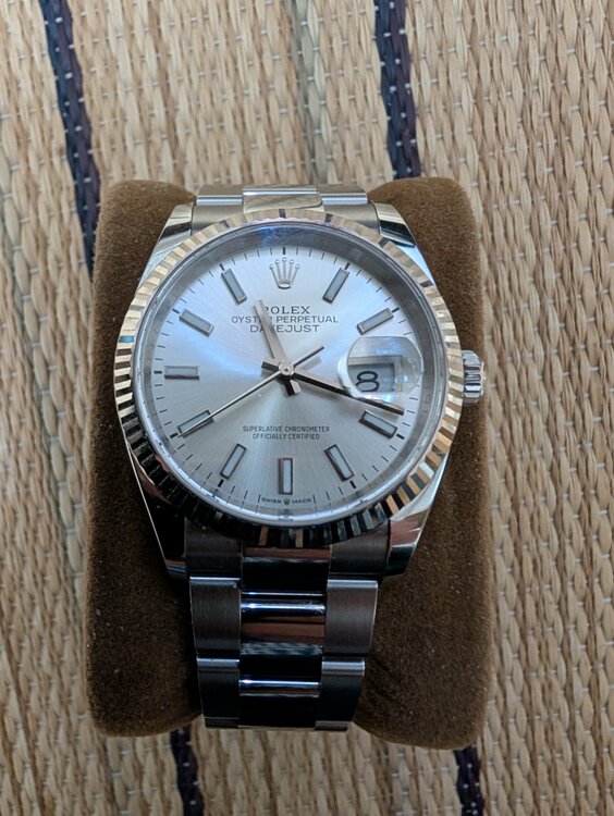 ロレックスデイトジャスト126234（高級時計）の商品画像 - 査定依頼日：2026年4月26日 - 最高査定価格：1,650,000円