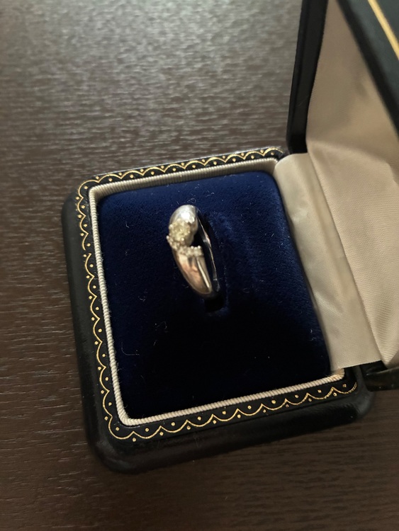 K18 WG ダイヤリング 7g（金・貴金属）の商品画像 - 査定依頼日：2025年6月14日 - 最高査定価格：120,000円