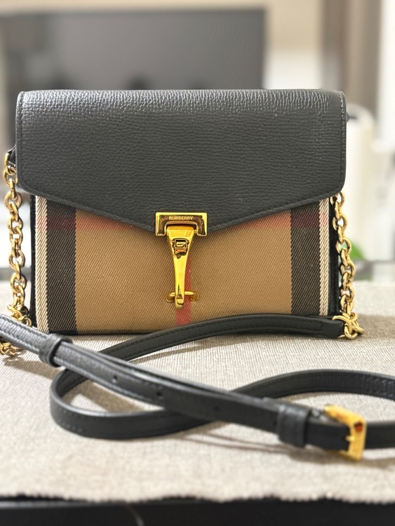 その他 その他 （ブランドバッグ）の商品画像 - 査定依頼日：2025年12月18日 - 最高査定価格：100,000円