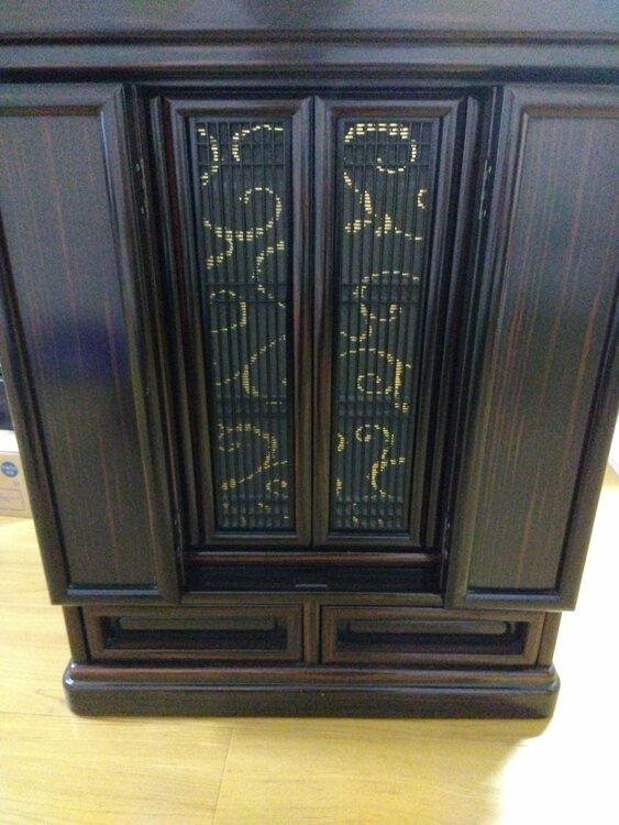 御仏壇（美術品・骨董品）の商品画像 - 査定依頼日：2026年9月30日 - 最高査定価格：5,000円