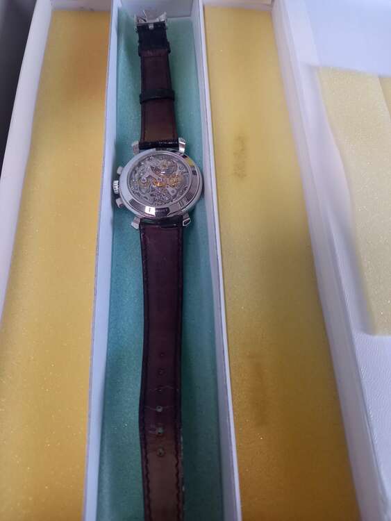 47101/000P（高級時計）の商品画像 - 査定依頼日：2025年4月26日 - 最高査定価格：3,000,000円