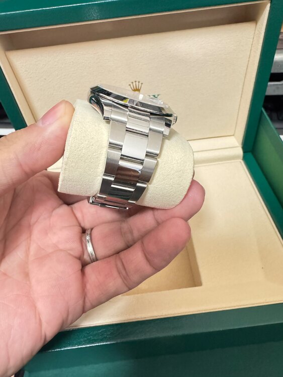 ロレックス デイトジャスト 126300（高級時計）の商品画像 - 査定依頼日：2025年2月16日 - 最高査定価格：1,450,000円