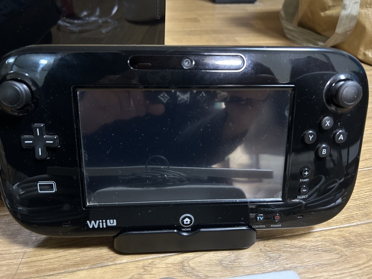 WiiU（ゲーム機本体・ゲームソフト）の商品画像 - 査定依頼日：2023年10月19日 - 最高査定価格：3,000円