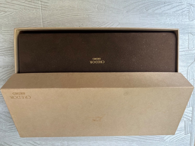 セイコー その他 セイコー SEIKO 9300-5090 クレドール K18WG スクエア ダイヤベゼル（高級時計）の商品画像 - 査定依頼日：2025年7月12日 - 最高査定価格：630,000円