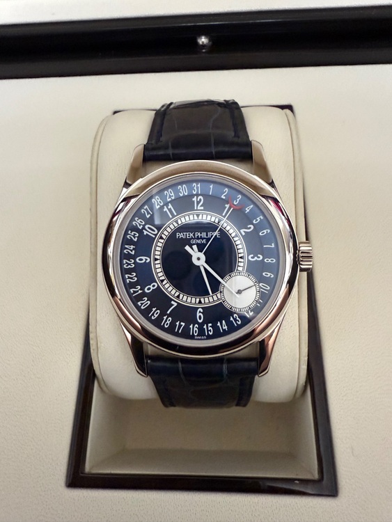 パテックフィリップ カラトラバ 6000g-01（高級時計）の商品画像 - 査定依頼日：2025年8月8日 - 最高査定価格：2,670,000円