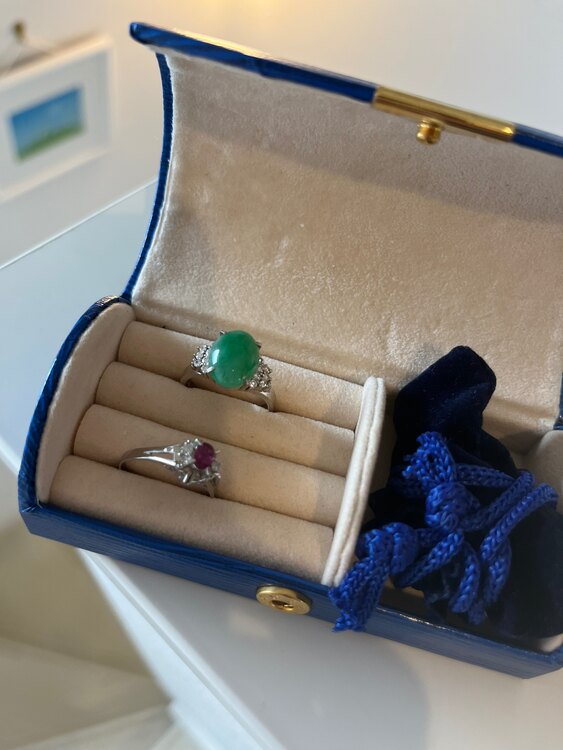 不明（宝石）の商品画像 - 査定依頼日：2024年5月16日 - 最高査定価格：70,000円