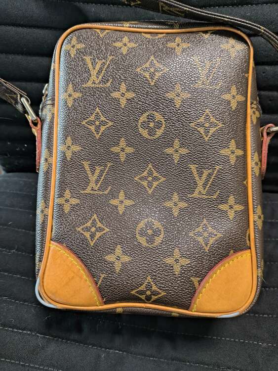 ルイヴィトン モノグラム （ブランドバッグ）の商品画像 - 査定依頼日：2025年5月24日 - 最高査定価格：4,000円