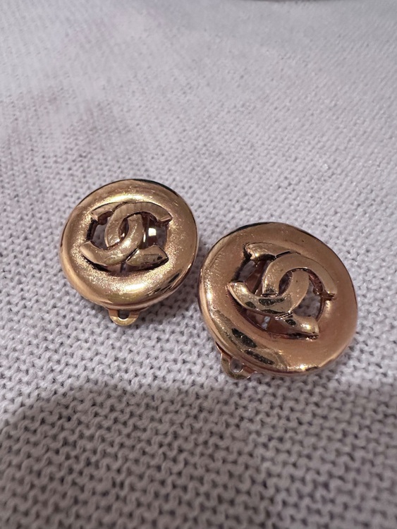 シャネル　ゴールドメッキピアス（金・貴金属）の商品画像 - 査定依頼日：2025年9月25日 - 最高査定価格：30,000円