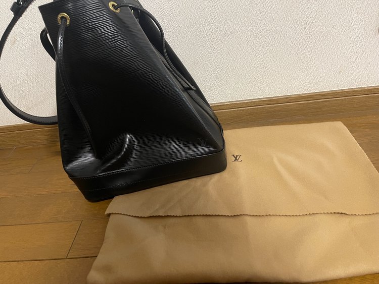 ノエ（ブランドバッグ）の商品画像 - 査定依頼日：2022年10月13日 - 最高査定価格：35,000円