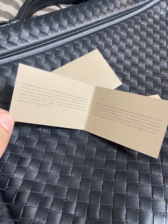 ボッテガ・ヴェネタ  （ブランドバッグ）の商品画像 - 査定依頼日：2025年9月4日 - 最高査定価格：42,000円