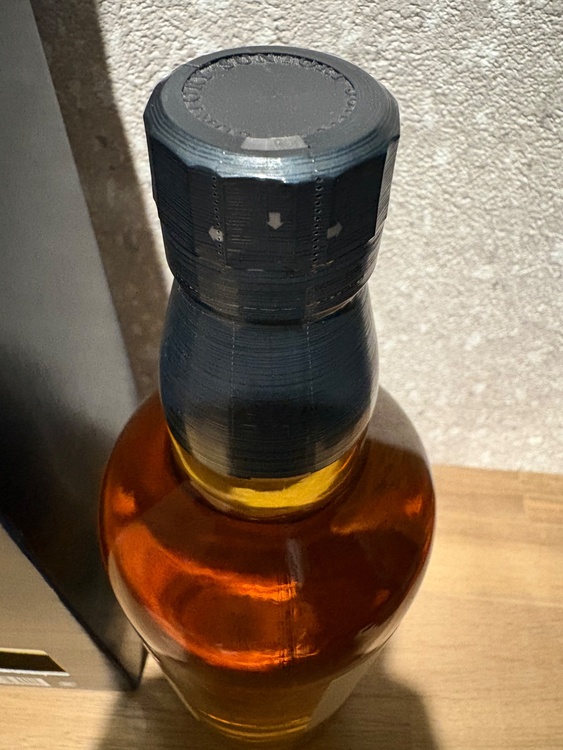 知多700ml（お酒）の商品画像 - 査定依頼日：2026年5月2日 - 最高査定価格：4,000円