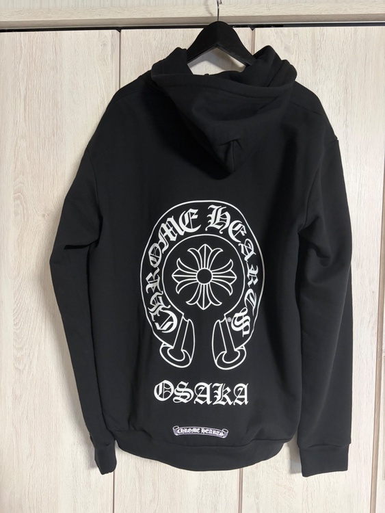 ジップアップフーディー　大阪ロゴ（古着・ファッション）の商品画像 - 査定依頼日：2026年5月18日 - 最高査定価格：190,000円