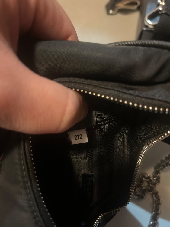 プラダ  （ブランドバッグ）の商品画像 - 査定依頼日：2025年12月13日 - 最高査定価格：180,000円