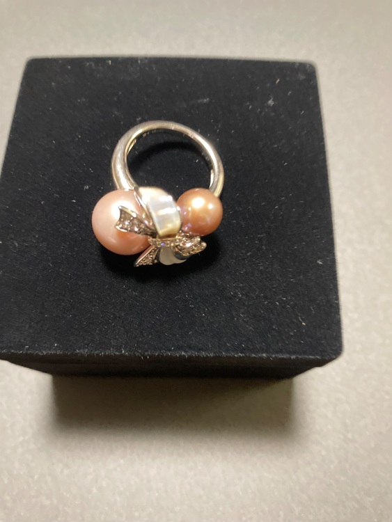 SV950pc 淡水パールデザインリング（宝石）の商品画像 - 査定依頼日：2025年11月30日 - 最高査定価格：5,000円