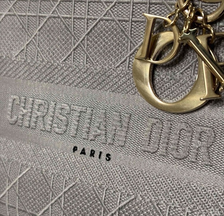 レディディライト（ブランドバッグ）の商品画像 - 査定依頼日：2025年11月27日 - 最高査定価格：200,000円