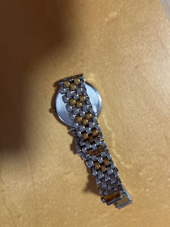 DE VILL﻿E Classic 9﻿7（高級時計）の商品画像 - 査定依頼日：2025年6月4日 - 最高査定価格：100,000円