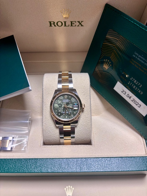 デイトジャスト31 フローラルモチーフ（高級時計）の商品画像 - 査定依頼日：2025年7月22日 - 最高査定価格：2,200,000円