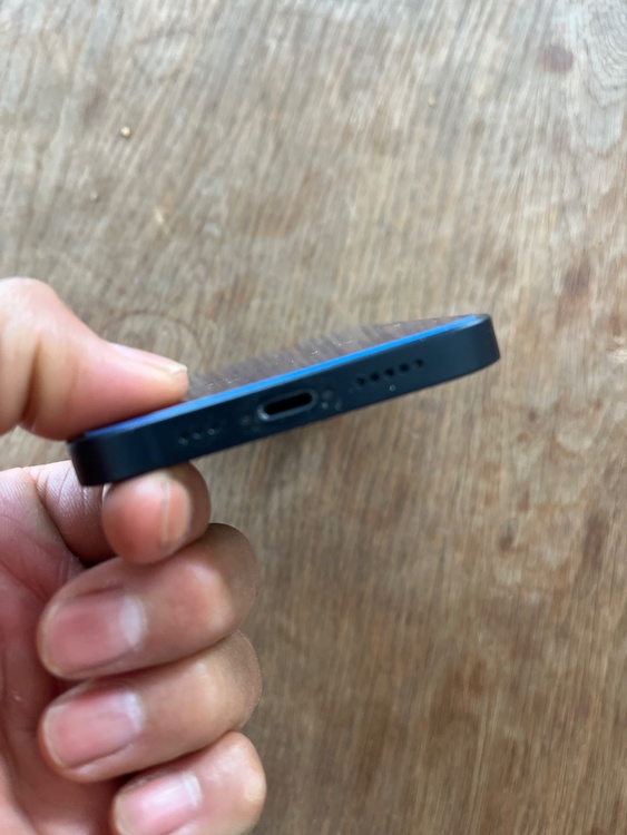iPhone iPhone 13 128GB SIMフリー（スマホ）の商品画像 - 査定依頼日：2026年7月27日 - 最高査定価格：35,000円