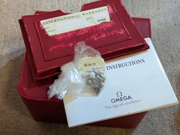 オメガ スピードマスター 3511-50（高級時計）の商品画像 - 査定依頼日：2025年6月27日 - 最高査定価格：240,000円