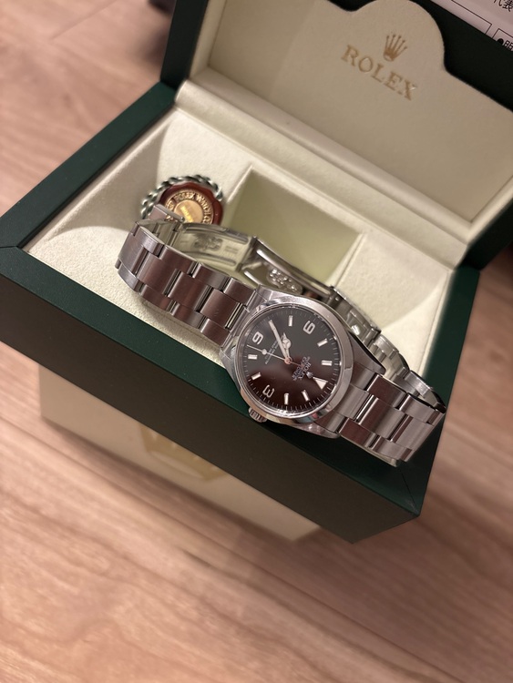 ロレックス エクスプローラー 11427（高級時計）の商品画像 - 査定依頼日：2025年9月29日 - 最高査定価格：880,000円