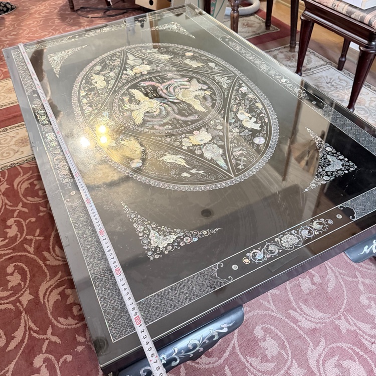 螺鈿細工テーブル（家具・寝具）の商品画像 - 査定依頼日：2026年7月9日 - 最高査定価格：3,000円