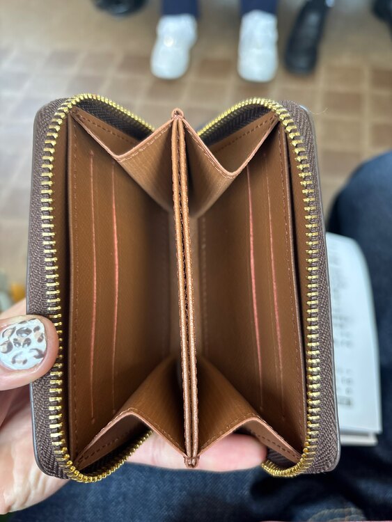 ルイヴィトン（古着・ファッション）の商品画像 - 査定依頼日：2025年4月14日 - 最高査定価格：37,000円