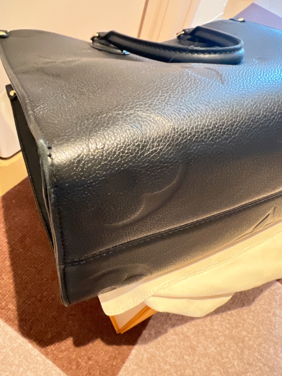 ルイヴィトン　オンザゴーMM 型番 M45595（ブランドバッグ）の商品画像 - 査定依頼日：2025年6月3日 - 最高査定価格：333,000円