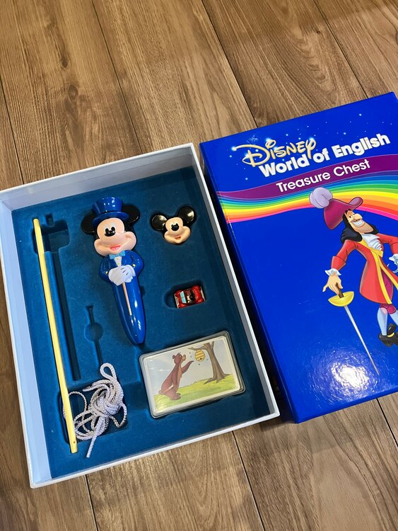 ディズニー英語教材2019/4/17製、保証書あり（ベビー用品）の商品画像 - 査定依頼日：2025年4月19日 - 最高査定価格：10,000円