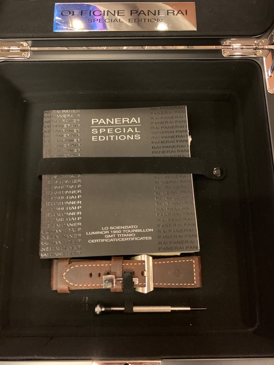 ルミノール1950トゥールビョン（高級時計）の商品画像 - 査定依頼日：2025年12月14日 - 最高査定価格：10,000,000円