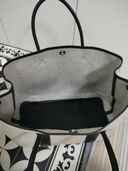 ガーデンパーティー（ブランドバッグ）の商品画像 - 査定依頼日：2025年8月5日 - 最高査定価格：200,000円