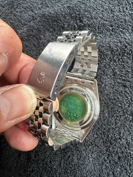 ロレックス デイトジャスト 16234（高級時計）の商品画像 - 査定依頼日：2025年4月7日 - 最高査定価格：900,000円