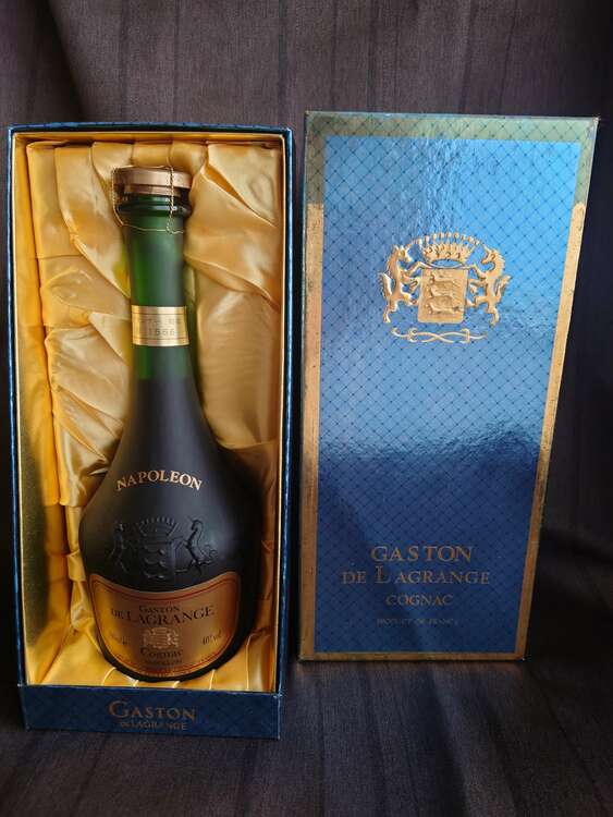 GASTON DE LAGRANGE コニャック　NAPOLEON（お酒）の商品画像 - 査定依頼日：2025年5月21日 - 最高査定価格：100円
