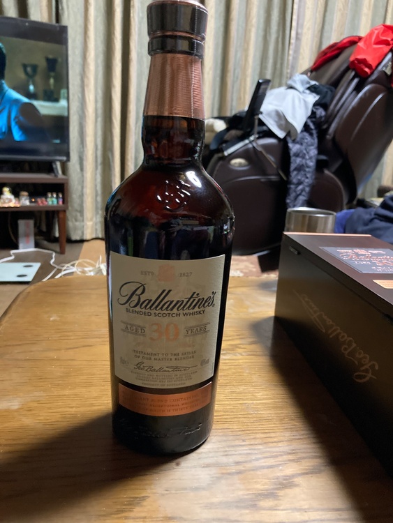 ウイスキー バランタイン（お酒）の商品画像 - 査定依頼日：2026年5月23日 - 最高査定価格：27,000円