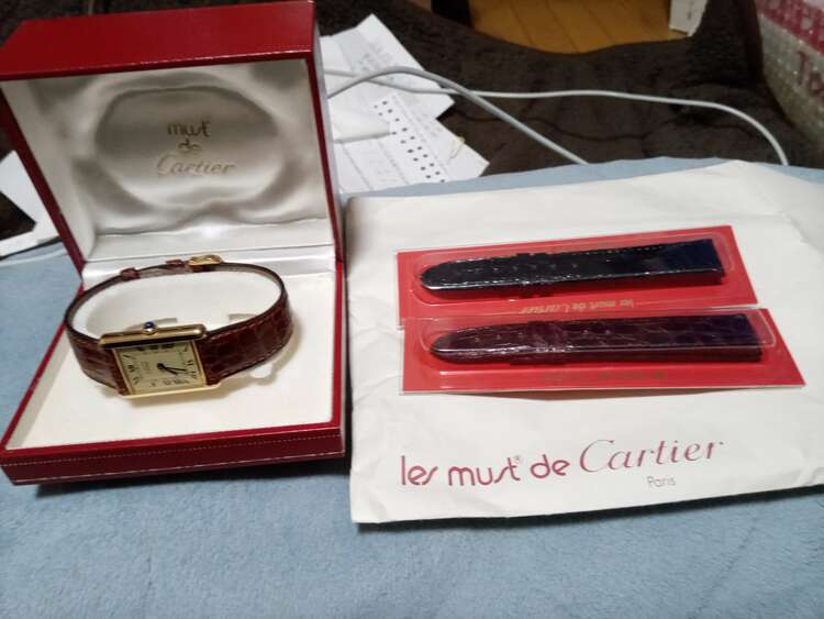 カルティエ タンク W100275301（高級時計）の商品画像 - 査定依頼日：2025年3月10日 - 最高査定価格：200,000円