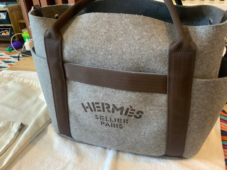 HERMES エルメス サックドパンサージュ フェルト バッグ（ブランドバッグ）の商品画像 - 査定依頼日：2025年5月2日 - 最高査定価格：180,000円