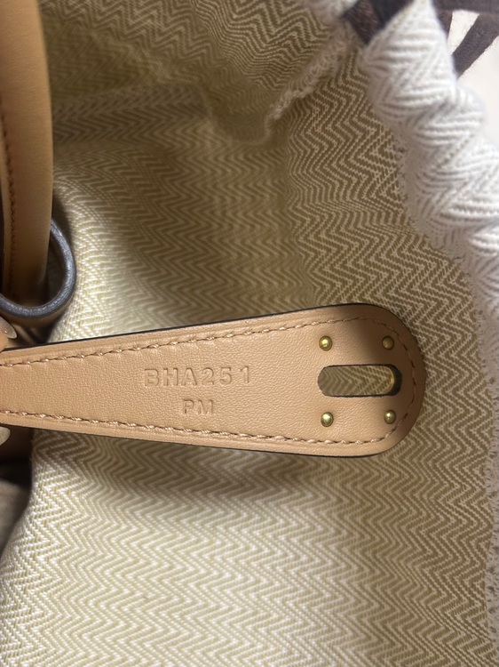 ヴェルソ　刻印B（ブランドバッグ）の商品画像 - 査定依頼日：2025年6月2日 - 最高査定価格：970,000円