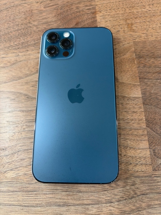 iPhone 12 Pro 128GB SIMフリー（スマホ）の商品画像 - 査定依頼日：2026年3月24日 - 最高査定価格：28,000円