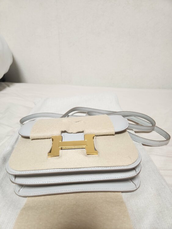 エルメス コンスタンス3 ミニ18 （ブランドバッグ）の商品画像 - 査定依頼日：2025年12月23日 - 最高査定価格：1,500,000円